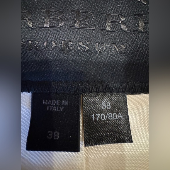 Burberry Porsum (runway women wool coat) color off white Size 38. Made in Italy - Picture 7 of 7